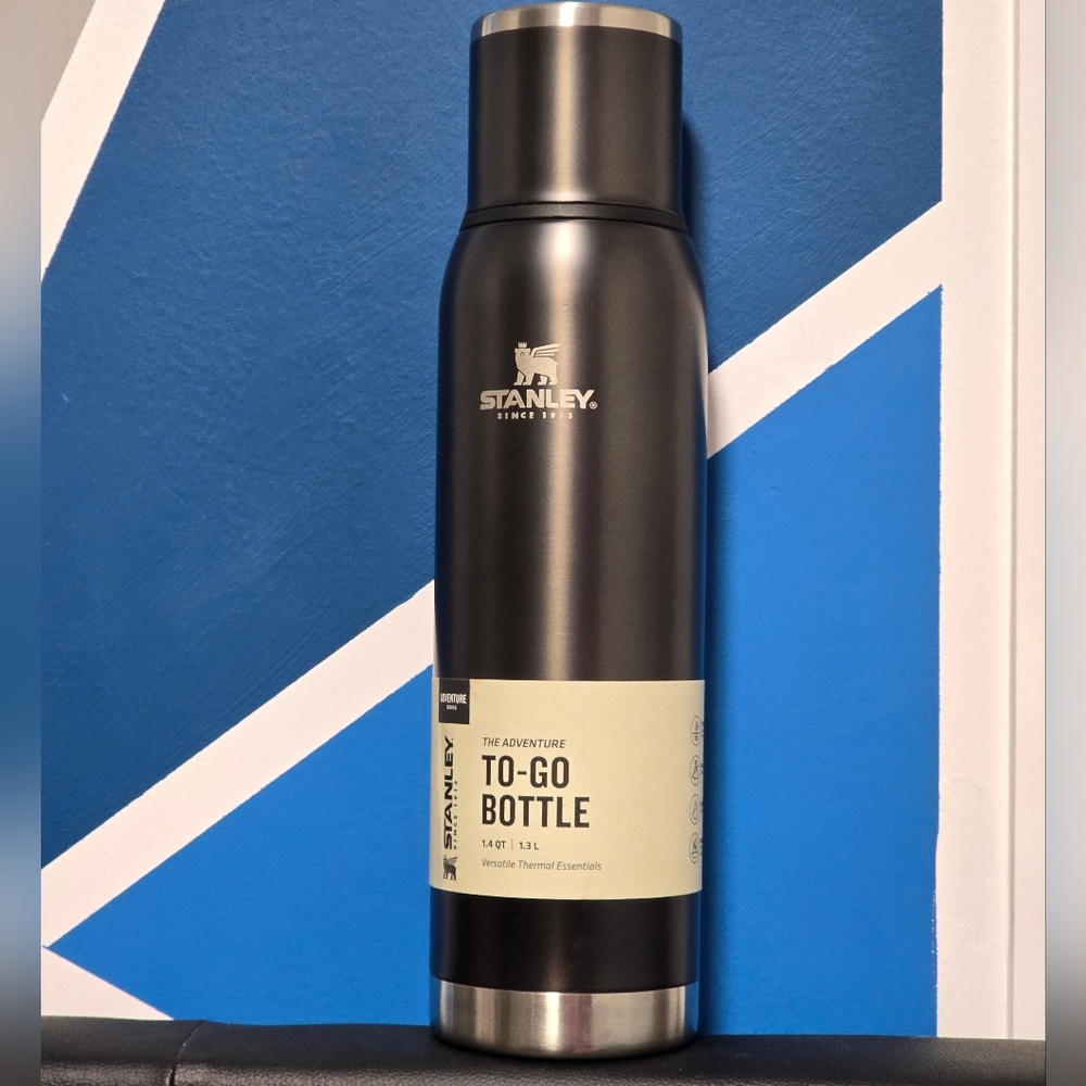 Stanley 44oz to go insulated bottle